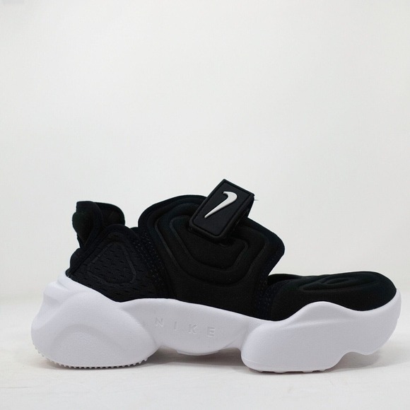 Nike Aqua Rift Black White Split Toe Water Shoes BQ4797 002 Womens Size - Main Image